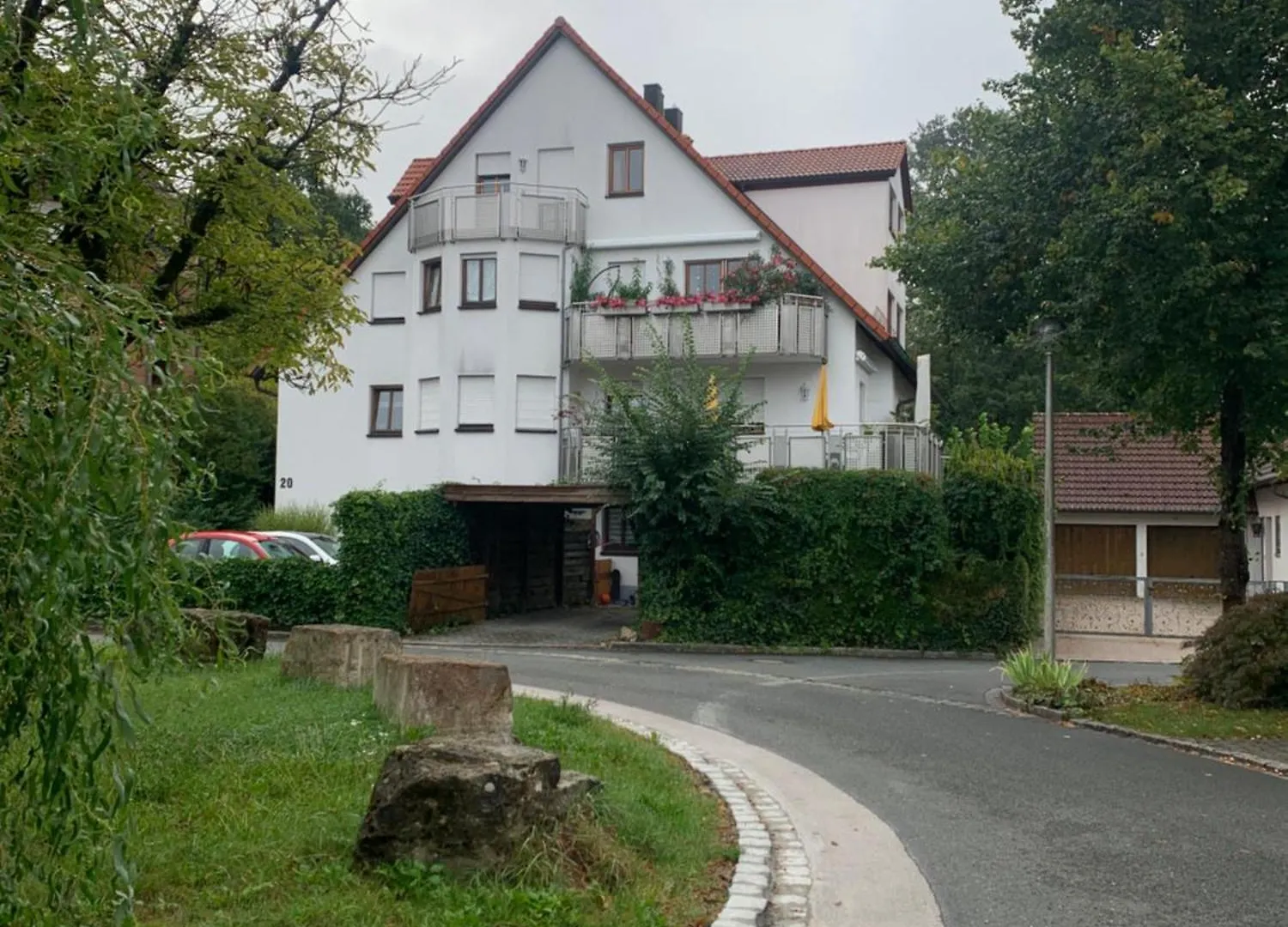 Kleines Dachzimmer Mit Balkon 포이트 독일